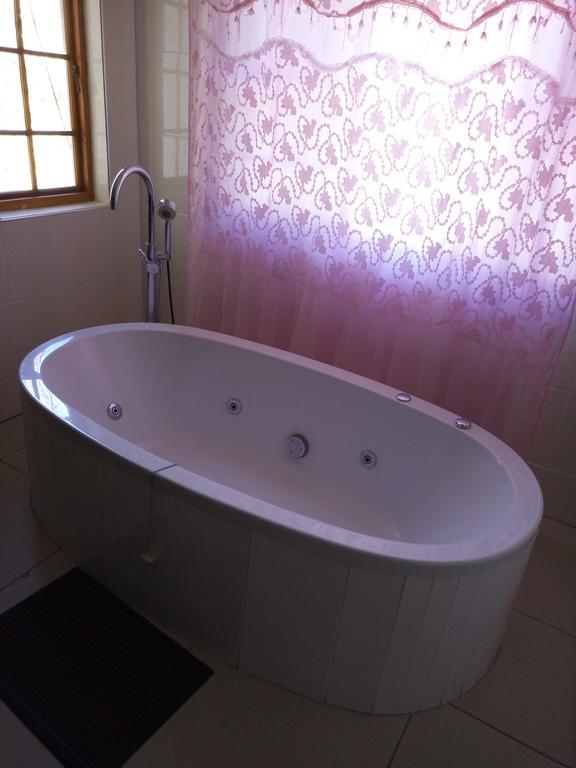 Jin Xin Guest House Windhoek Exterior photo